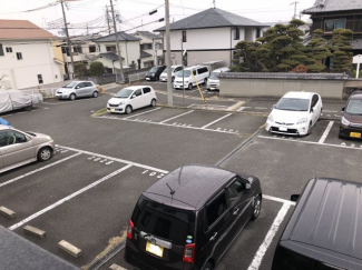 【駐車場】