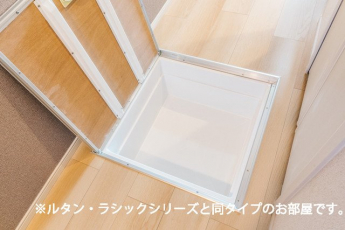 ちょっとした収納スペースも充実しています