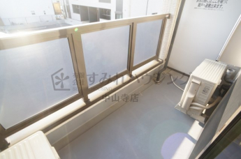 【バルコニー】