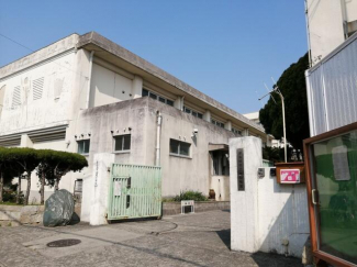 岸和田市立旭小学校まで699m