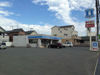 ローソン松原南新町店まで438m