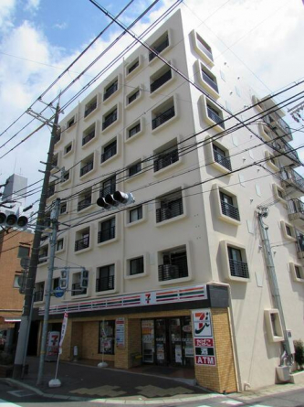 セブンイレブン神戸坂口通３丁目店まで318m