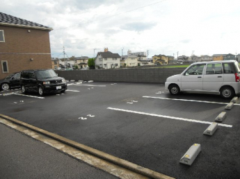 【駐車場】