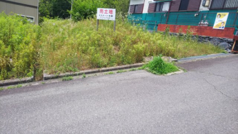 【前面道路含む現地写真】
