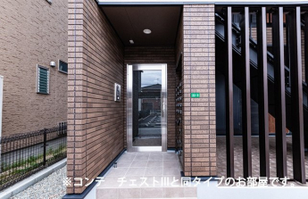 ゆとりのあるエントランスです