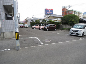 【駐車場】