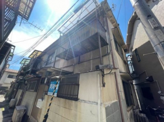 落ち着いた雰囲気の外観です
