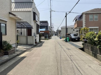 【前面道路含む現地写真】