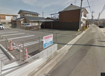 奈良県御所市大字南十三の駐車場の画像