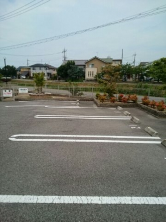 【駐車場】