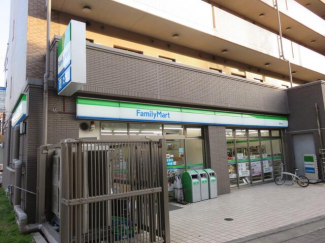 ファミリーマート堺駅南口店まで99m