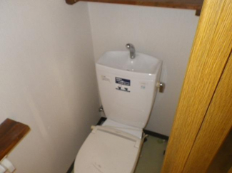 洋式トイレ１階