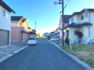 【前面道路含む現地写真】