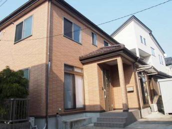 外水道・物置有。ダブルロックで安心な玄関