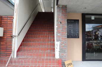 サンシャイン　マルショー２階事務所の画像