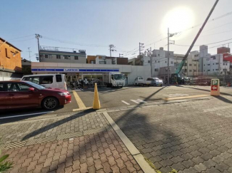 ローソン生野田島一丁目店まで303m