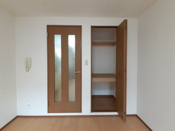 大きなものも収納できそうです