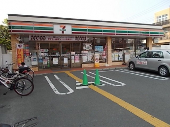 セブンイレブンまで92m