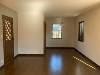 こちらのリビングで趣味の時間をお楽しみください