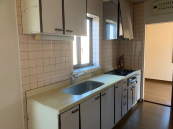 キッチンでお料理をお楽しみください