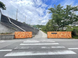 和歌山市立有功中学校まで1830m