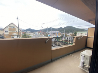 【バルコニー】