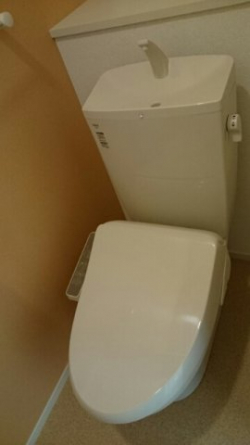 シンプルで使いやすいトイレです