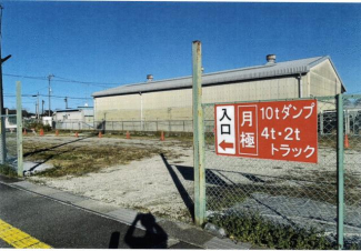 奈良県橿原市五井町の駐車場の画像