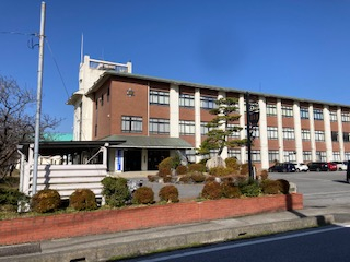 東中学校