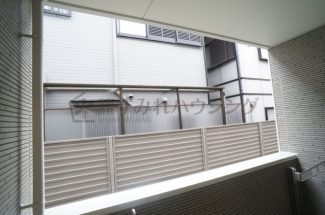参考、同建物・反転間取りの号室