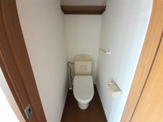 清潔感のあるトイレです