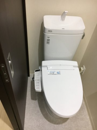 コンパクトで使いやすいトイレです