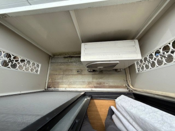 【バルコニー】