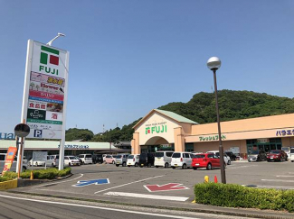 フジ北斎院店 1136m