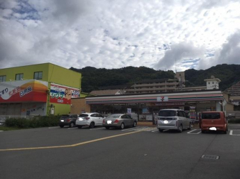 セブンイレブン柏原大県4丁目店まで235m