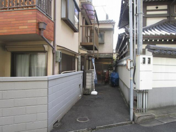 ＪＲ片町線　徳庵駅まで徒歩４分の好立地です。お住まいはもちろ