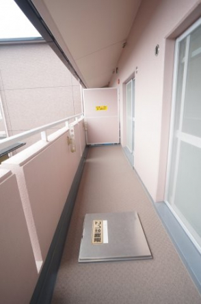 【バルコニー】