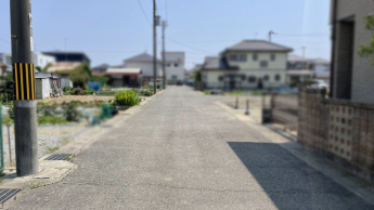 【前面道路含む現地写真】