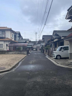 前面道路を含む