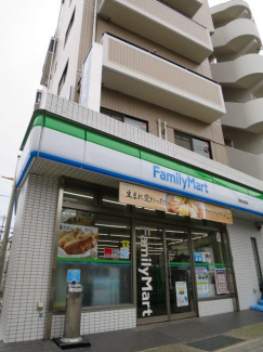 ファミリーマート須磨浦通店まで310m