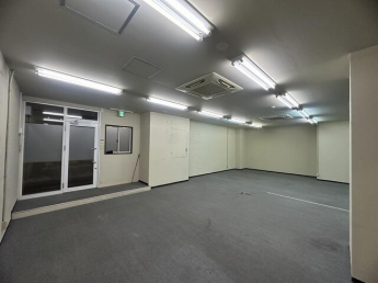 大阪市中央区本町橋の店舗事務所の画像