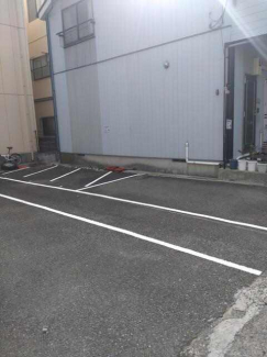 神戸市中央区琴ノ緒町２丁目の駐車場の画像