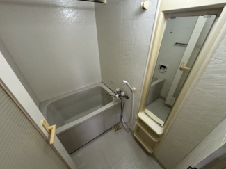 日々の疲れを癒すお風呂付です