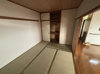 フローリングだけでなく、和室もあります
