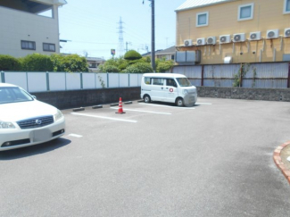 【駐車場】