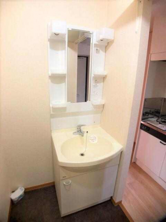 新居浜市西の土居町２丁目のアパートの画像