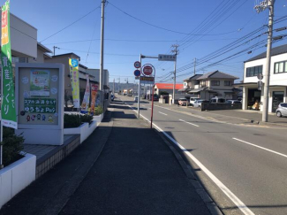 前面道路（西側から撮影）