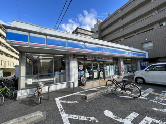 ローソン三国ヶ丘駅前店まで446m