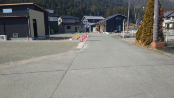 【前面道路含む現地写真】