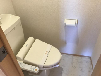 温水便座付トイレ